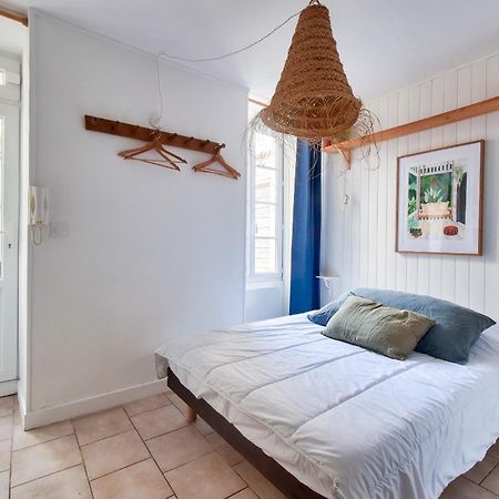 La Suite 24 - Studio Avec Terrasse A 100M Du Port De Saint-Martin-De-Re Luaran gambar